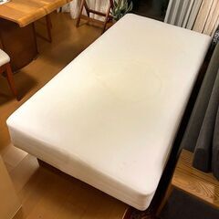 Single Bed with Legs