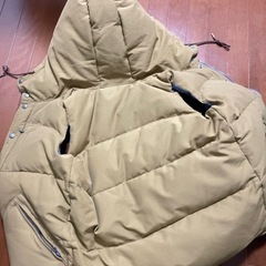 美品　BEAMS ダウンベストの画像