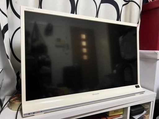 【美品】SHARPシャープ32型液晶テレビ AQUOS 2013年製＋テレビボード