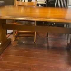 中古】豊橋市のダイニングテーブルを格安/激安/無料であげます 中古】豊橋市のダイニングテーブルを格安/激安/無料であげます