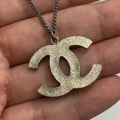 売り切れました。CHANEL シャネル　ココマーク　ラインストーン　ネックレス　箱　B15Sの画像