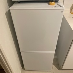 低い一人暮らし用冷蔵庫の画像