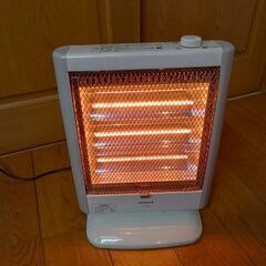 正常作動品　電気ストーブ　日立ハロゲンヒーター　HLH-304H...