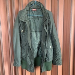 深緑　ジャンパーの画像