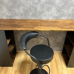 デスク、チェアーセットの画像