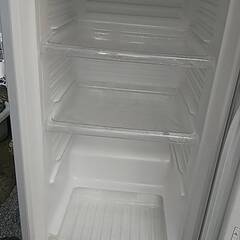 冷凍庫　まだ使え・冷えます。　引き取り決定しました。