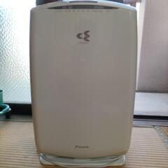 ダイキン　うるおい光クリエール　ACK55N-W 空気清浄機　無料