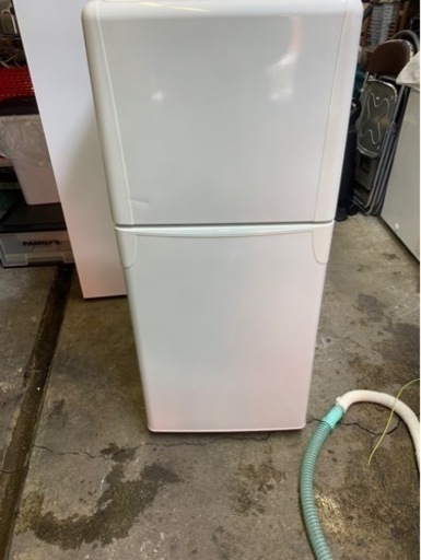 アース万代店　東芝 ２ドア冷凍冷蔵庫 YR-12T(WH) ホワイト 120L