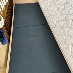 シングルベッドフレームの画像