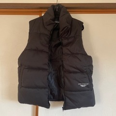 ブラックベスト（新品タグ付き）