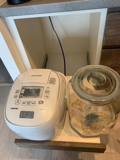 TOSHIBA炊飯器