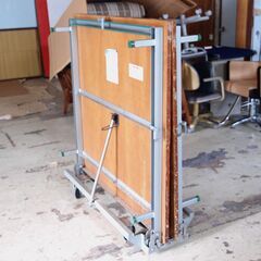 ポータブルステージ　折り畳み式　キャスター付き　H200㎜　リユース品　在庫2台の画像