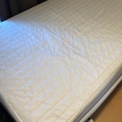 無印の足付きマットレス(ダブル)