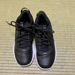 アンダーアーマーバスケシューズ24.5㎝
