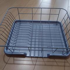 水切りかご　水切りバスケット　トレー付き　キッチン用品
