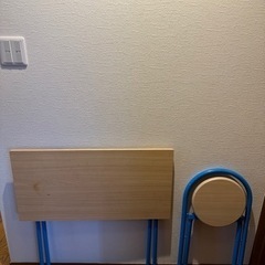 折りたたみつくえと椅子