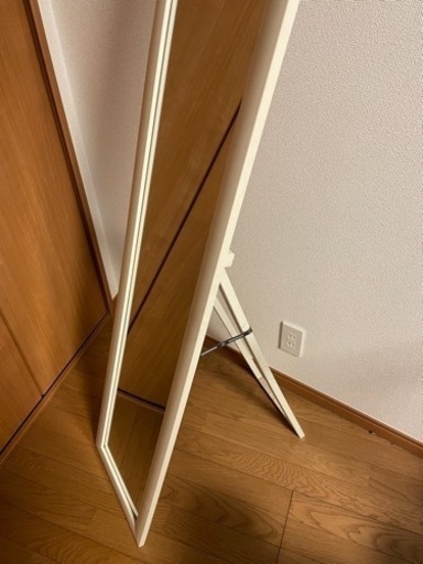 シンプルで使いやすい！おすすめの全身鏡です！
