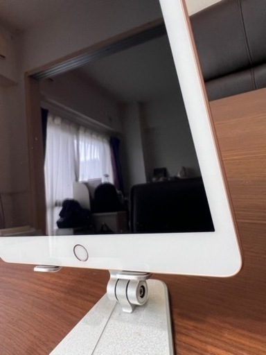 iPad 第8世代　128㎇　ローズゴールド