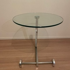 ガラステーブル サイドテーブル 期間限定‼️
