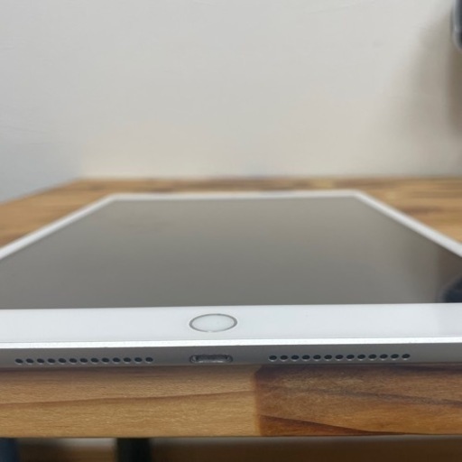 2/28までiPad8 32GB SIMフリー セルラー シルバー