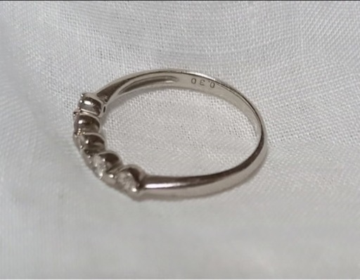 【最終価格】Pt900 ダイヤモンド5粒 0.3ct サイズ10号