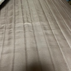 値下げ！セミダブルサイズのマットレス(足付き)の画像