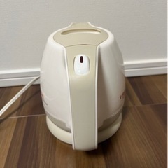 特別価格！2,000円！　T-fal 電気ケトル　カフェオレ色　0.8L の画像