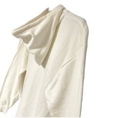 【新品未使用】ディズニー❤ミッキー　パーカー　プルオーバー　トップスの画像