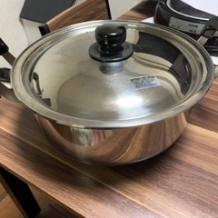 IH対応の26cmの鍋　なべ蓋付き