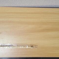 折りたたみテーブルの画像