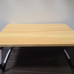 折りたたみテーブルの画像