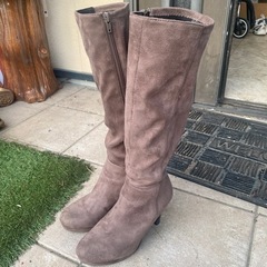 美品　　ロングブーツ　Mサイズ