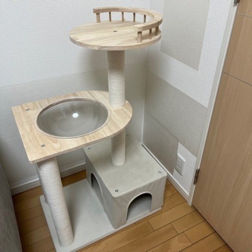 MWPO キャットタワー　宇宙船付き　新品同様