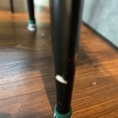 ウッド調鉄脚テーブルの画像