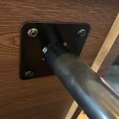 ウッド調鉄脚テーブルの画像