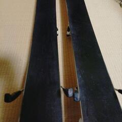 子供用板とブーツの画像