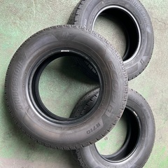 タイヤ195/80R15 107L ハイエースなどに