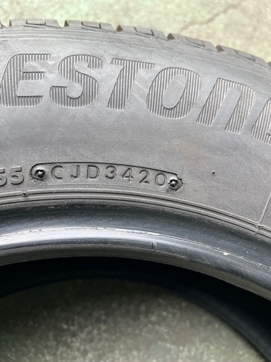 タイヤ195/80R15 107L ハイエースなどに