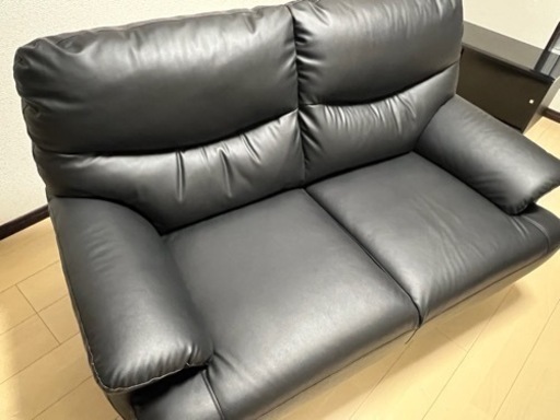 ニトリ 傷・汚れに強い合成皮革 2人用ソファ 