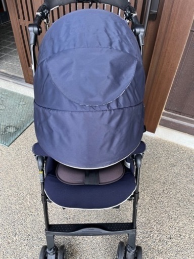 コンビ ベビーカー　メチャカル ハンディ オート4キャスcompact