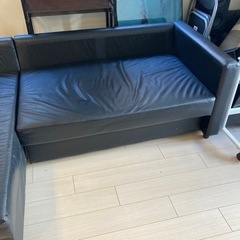 ソファー　レザー　ブラック　すぐ引き取引可能の方の画像