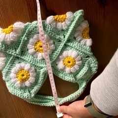 ハンドメイド　かぎ編み　マーガレットモチーフミニバッグの画像