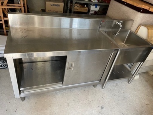 ステンレス作業台　きれいです