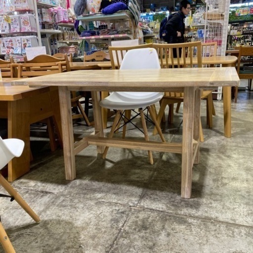 《人気商品》ウニコ　マノア　ダイニングテーブル　unico テーブル　デスク