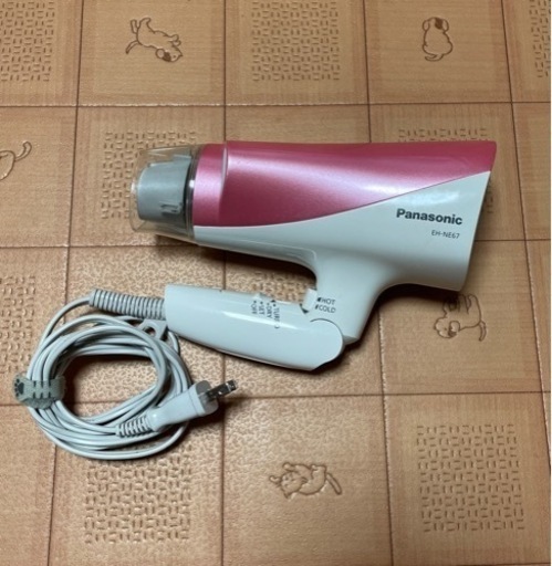 パナソニックPanasonicドライヤー　ピンク