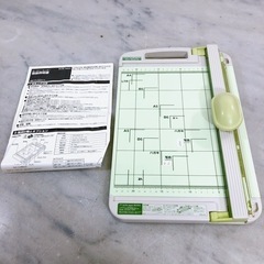 ロータリーカッター 事務用品 紙裁断機 A4 DCM KDH-S...