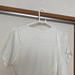レディース　Tシャツ　パット付きの画像