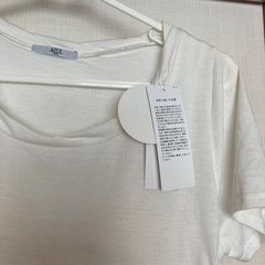 レディース　Tシャツ　パット付きの画像