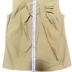 人気ブランドアンドクチュール　ノースリーブシャツ　カーキ　綿100％の画像