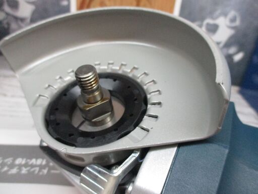 ボッシュ GWS18V‐10SC ディスクグラインダ 未使用 18V 8.0Ah バッテリー×1 充電器 ハンドル付 【ハンズクラフト宜野湾店】